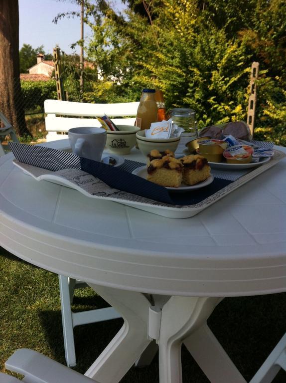 Bb Masotte Bed & Breakfast ซอมมาคัมปาญา ภายนอก รูปภาพ