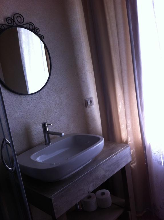 Bb Masotte Bed & Breakfast ซอมมาคัมปาญา ห้อง รูปภาพ