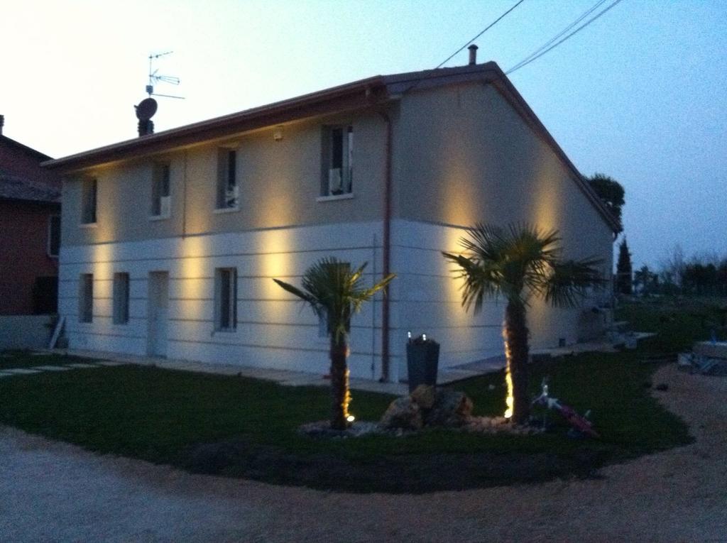 Bb Masotte Bed & Breakfast ซอมมาคัมปาญา ภายนอก รูปภาพ