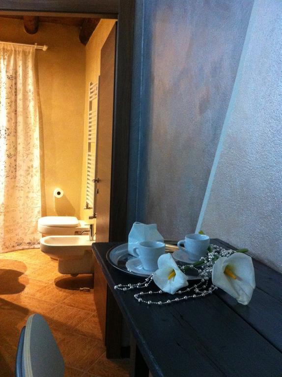 Bb Masotte Bed & Breakfast ซอมมาคัมปาญา ห้อง รูปภาพ