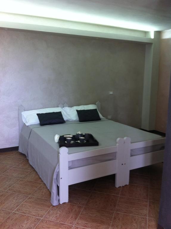 Bb Masotte Bed & Breakfast ซอมมาคัมปาญา ห้อง รูปภาพ