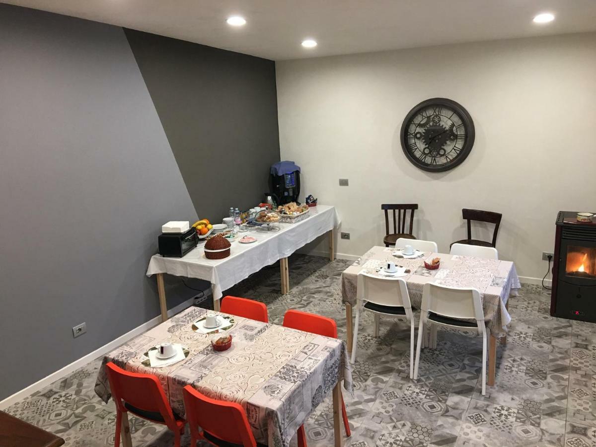 Bb Masotte Bed & Breakfast ซอมมาคัมปาญา ภายนอก รูปภาพ